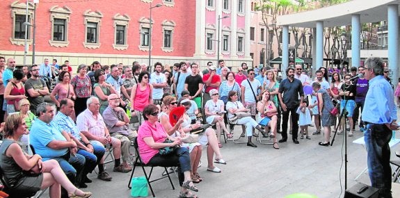 Asamblea de Ahora Murcia, ayer, en La Merced. 