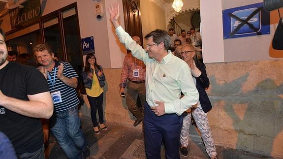 Jódar celebra la mayoría absoluta revalidada en Lorca. 