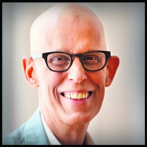 Pedro Zerolo, retratado hace un año, ya sin su espléndida mata de pelo rizado. 