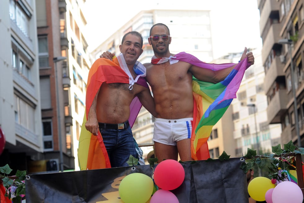 Los hombres homosexuales declaran haber tenido 139 amantes de media | La  Verdad