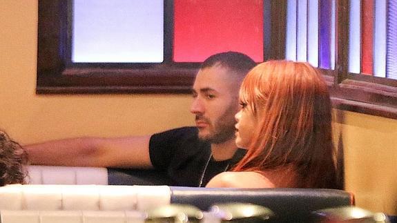 Rihanna quiere que Benzema conozca a sus padres