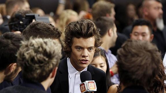 Harry Styles atendiendo a los medios en el estreno de 'This is us' en Nueva York. 