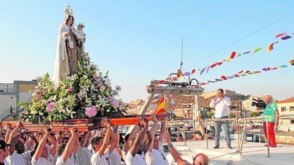 El Carmen, lleno de solidaridad y tradición