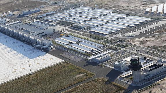 Panorámica de las instalaciones del aeropuerto de Corvera. 