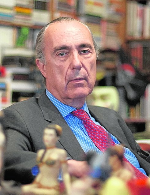 Luis Alberto de Cuenca. 