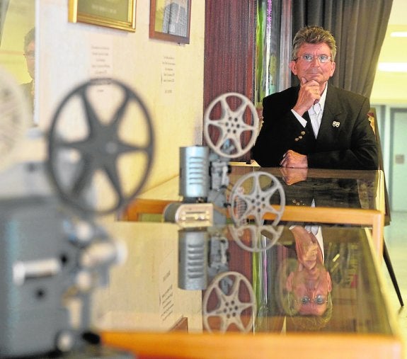 Alfonso Santos, en el Nuevo Teatro Circo. :: A. GIL / AGM
