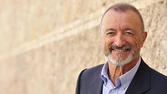 Pérez-Reverte en Las Claras. 