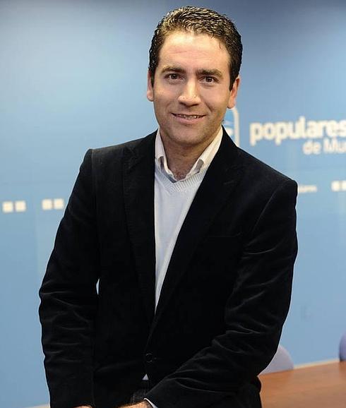 Teodoro García.