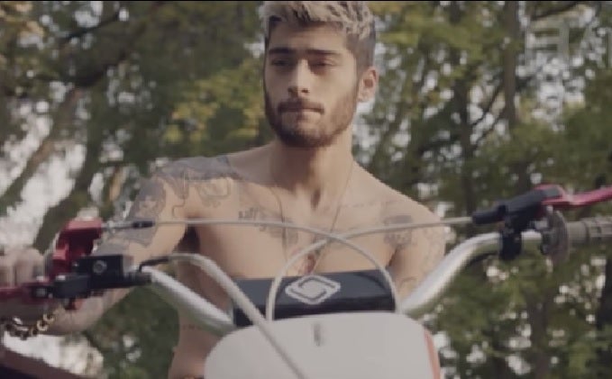 Zayn Malik revela que se sentía mal en One Direction y nadie le tenía en cuenta