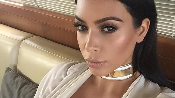 Kim Kardashian piensa operarse después de dar a luz