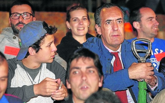 Froilán y su padre, en Soria días antes de su marcha a Florida.