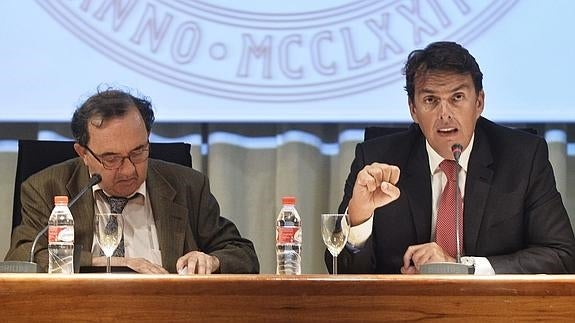 El Claustro de la UMU reprocha a Ruano su voto a favor de los nuevos grados en la UCAM.