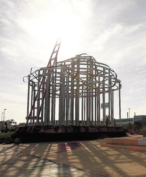 La escultura 'Horátholos', de Alfonso Albacete. .