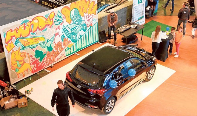 Arte e inspiración para presentar el nuevo i20 de la mano de Huertas Móvil