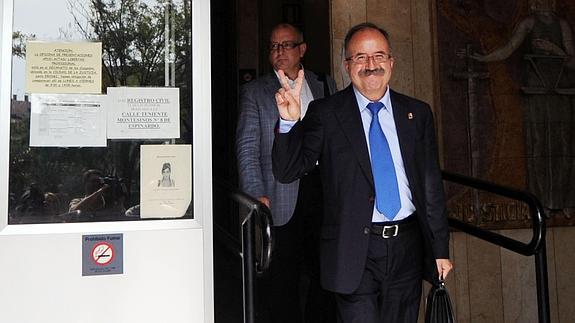 El exconcejal de Urbanismo Fernando Berberena tras una de sus comparecencias ante el juez de 'Umbra'. 