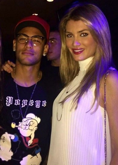 Neymar y Mireia Lalaguna. 