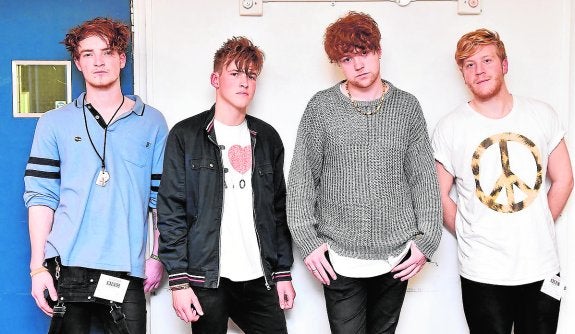 Jack Dakin, River Reeves, Kris Leonard y Tomas Lowe, miembros del grupo Viola Beach 