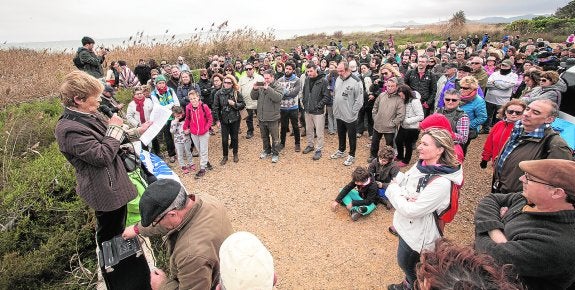 Casi mil personas exigen el fin de los vertidos al Mar Menor