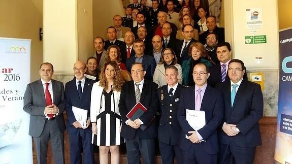 Acto de presentación del programa de actividades de la Universidad del Mar. 