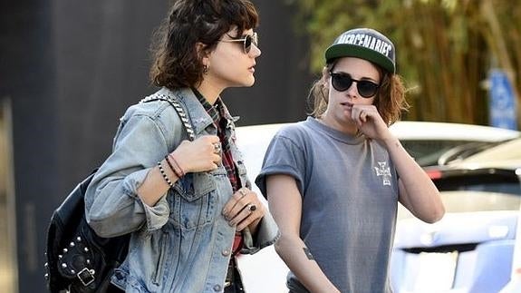 Kristen Stewart y Soko.