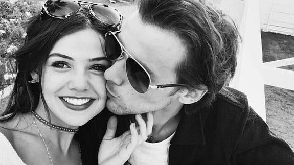 Louis Tomlinson y Danielle Campbell