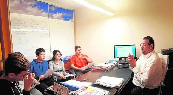 El grupo Eurocipris, durante una entrevista. 