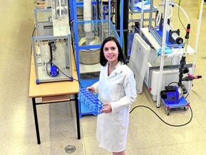 La profesora Antonia Pérez de los Ríos, directora del grupo interuniversitario 'Green and Sustainable Chemical Technology'.