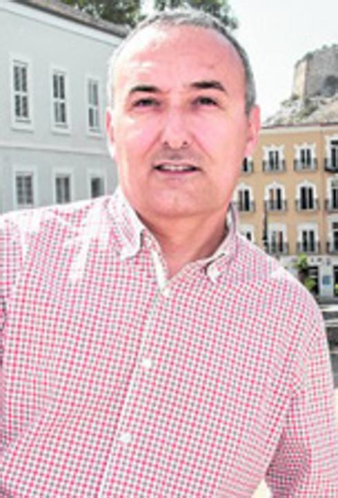 «La prohibición del tabaco en restaurantes y bares no ha afectado al gasto en hostelería»