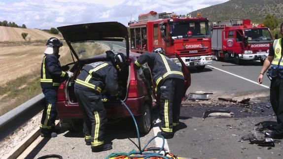 Vehículo accidentado en Yecla. 