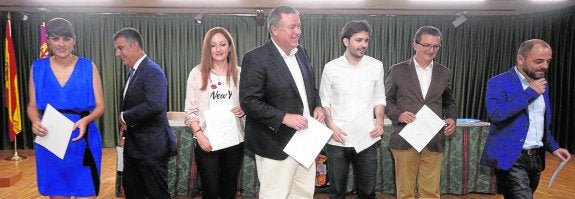 María González, Juan María Vázquez, Ascensión Carreño, Francisco Bernabé, Javier Sánchez, Miguel Garaulet y José Luis Martínez. 