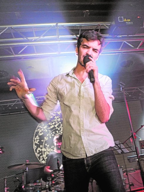 Sean Frutos, líder de Second, durante un concierto. 