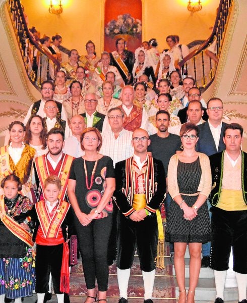 Representantes de las delegaciones festeras, en el Consistorio.