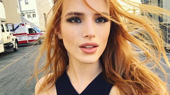 Bella Thorne.