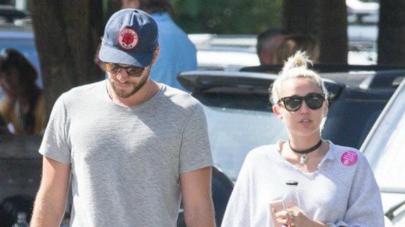 Miley Cyrus y Liam Hemsworth tienen un bonito recuerdo de cuando se conocieron