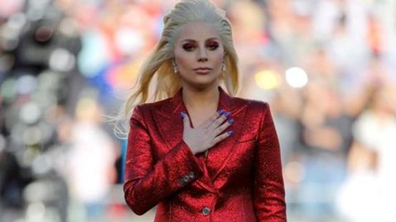 Lady Gaga en la Super Bowl 2016.