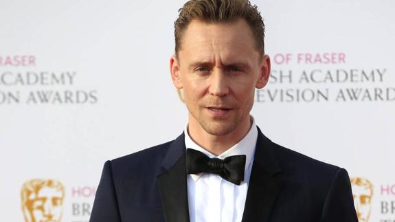 Tom Hiddleston se busca a otra Taylor Swift desconocida