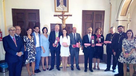 Momento del acto de hermanamiento entre cofradías.