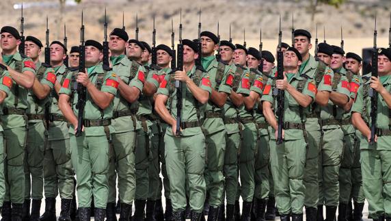 Un momento del acto de creación de la brigada 'Zaragoza 5'. 