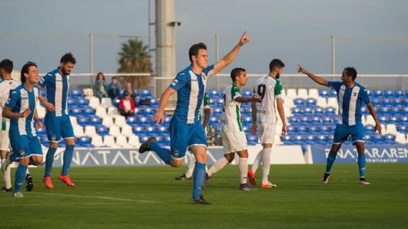 Borja García celebrando el gol.