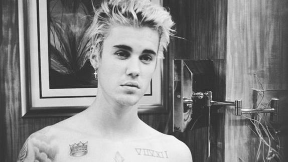 Justin Bieber pone precio a una Nochevieja a su lado