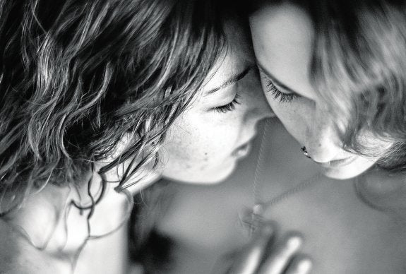 Imagen del fotolibro 'Vera y Victoria', de la fotógrafa murciana Mar Sáez.