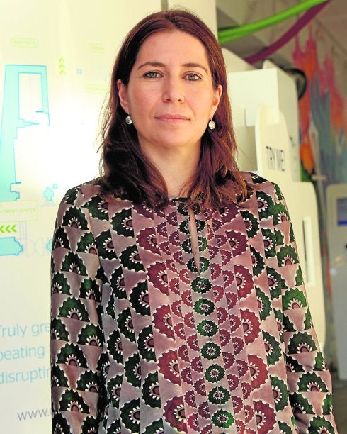 María Álvarez Caro.