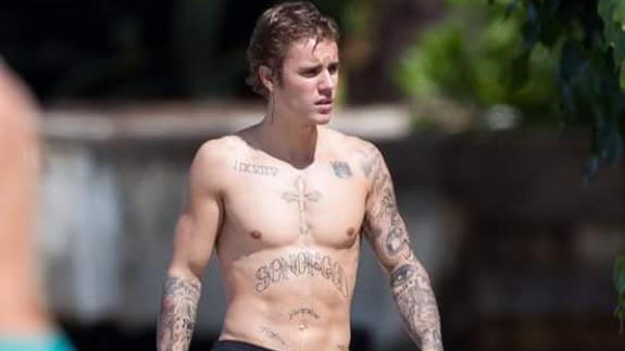 Justin Bieber pierde las llaves de casa y tiene que entrar por la ventana