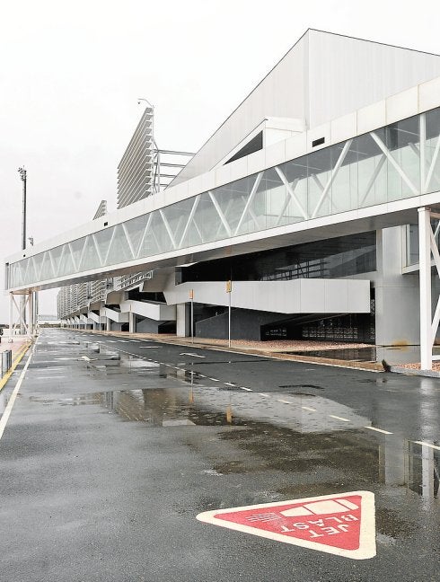 Terminal del aeropuerto de Corvera.