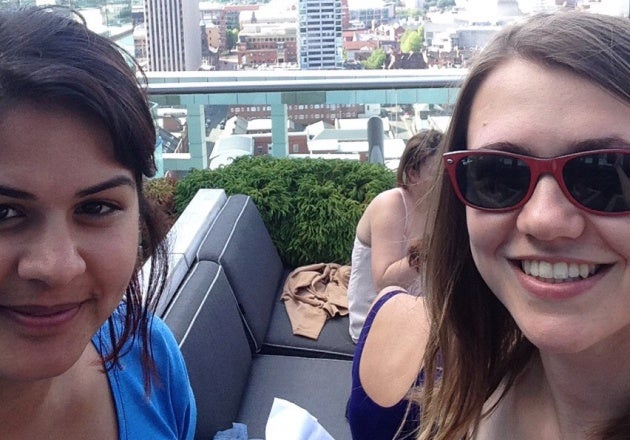 Lucy Walker y Zara Quli