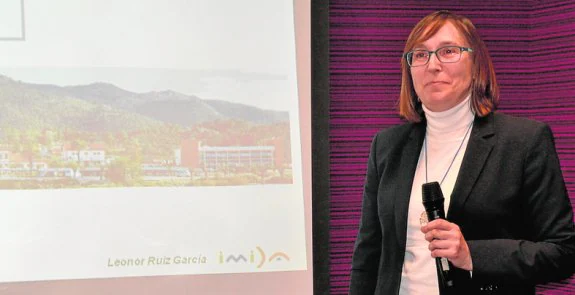 La investigadora de viticultura del Imida Leonor Ruiz García.
