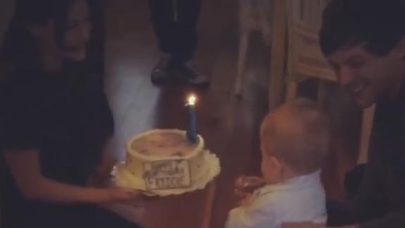 Louis Tomlinson y Briana Jungwirth, celebran juntos el cumpleaños de Freddie de louis tomlinson Louis Tomlinson y Briana Jungwirth, celebran juntos el cumpleaños de Freddie