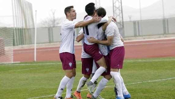 Celebración de un gol de Titi. 