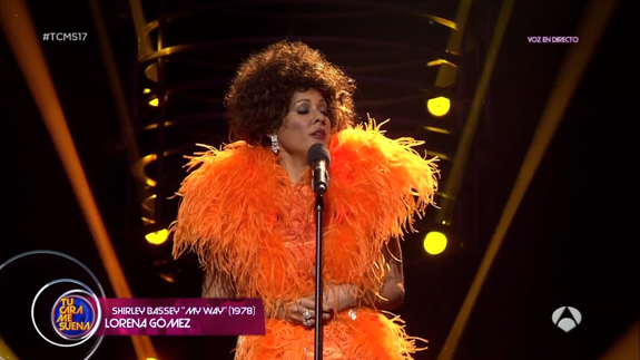 Lorena Gómez en su actuación de Tu cara me suena.