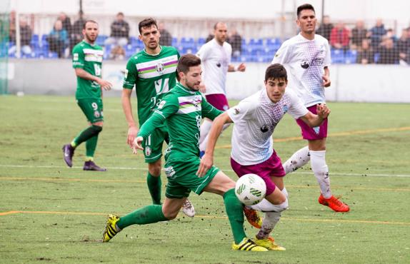 Un momento del partido disputado este domingo en Mancha Real.